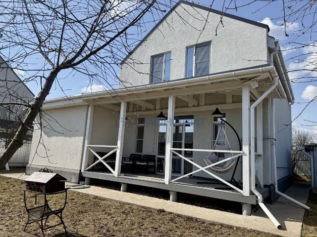 дом 962 m2 Крутая