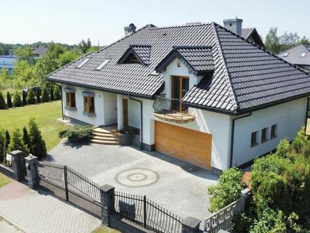 Dom Częstochowa Lisiniec, Chęcińska