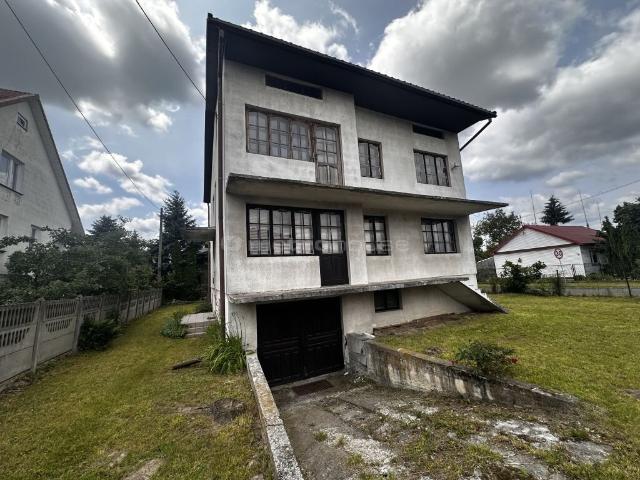 Dom, Biała Podlaska, Sitnicka, 200.00 m², sprzedam dom
