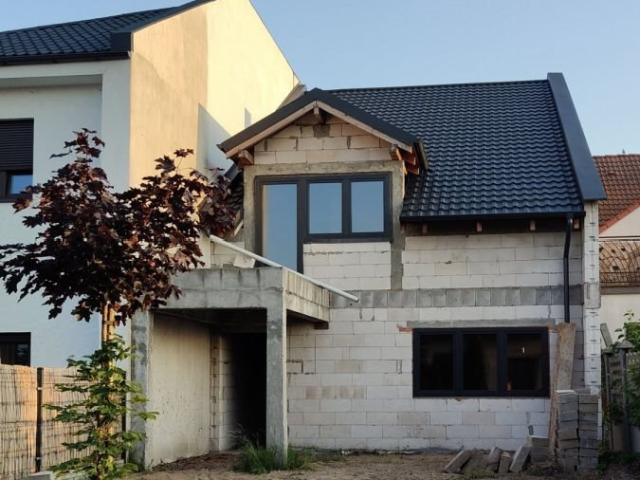 Dom bliźniaczy 182 m² 2x 91 m² z działką 250 m² w Strzałkowie