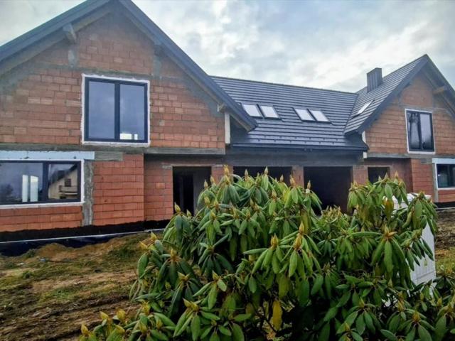 Dom bliźniak 146 m² z garażem, poddaszem i ogrodem