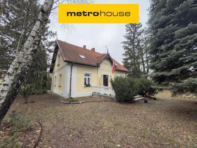 Dom, Brwinów, 219.00 m², sprzedam dom