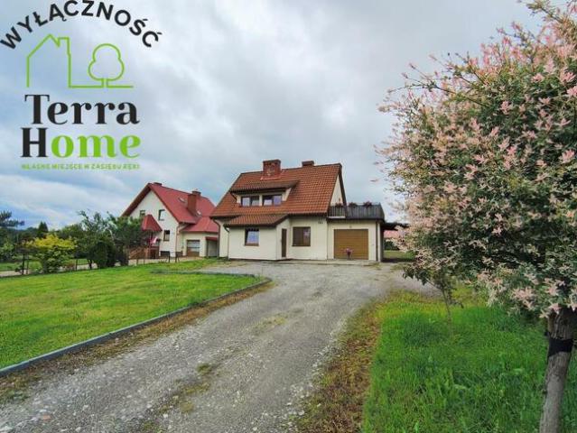 Dom Brzeziny gm. Morawica, Szkolna