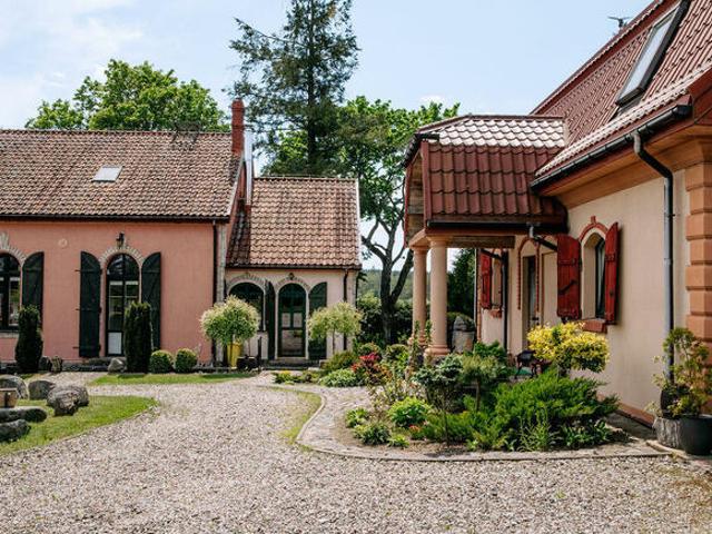Dom Gołdap, Rogale