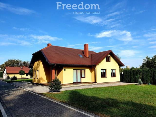 Dom do wynajęcia, Ostrowiecki Ostrowiec Świętokrzyski, 4000 PLN, 220 m2, domy 478/3685/ODW