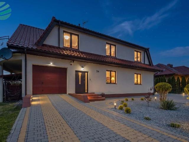 Dom, Darłowo, Ks.Jerzego Popiełuszki 24, 325.50 m², sprzedam dom