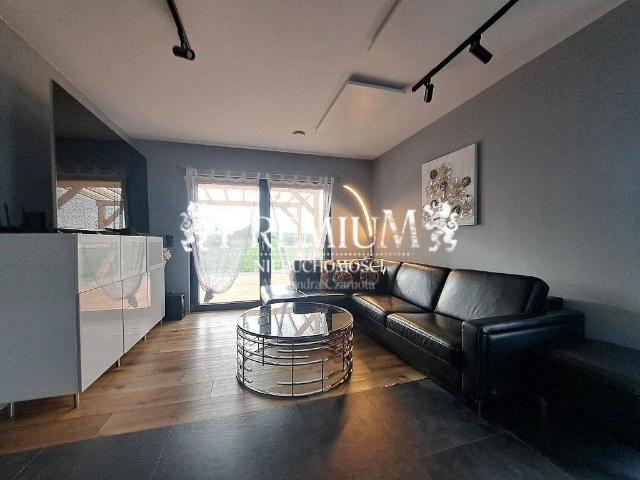 Dom, Księginice, Księgienice, 140.00 m², sprzedam dom