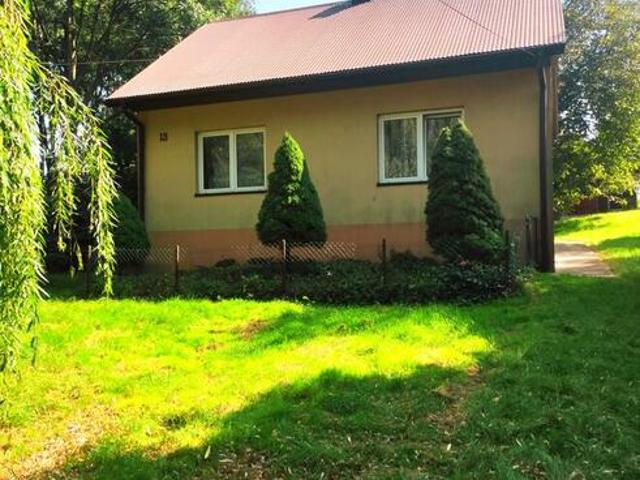 Dom jednorodzinny i budynek mieszkalno gospodarczy
