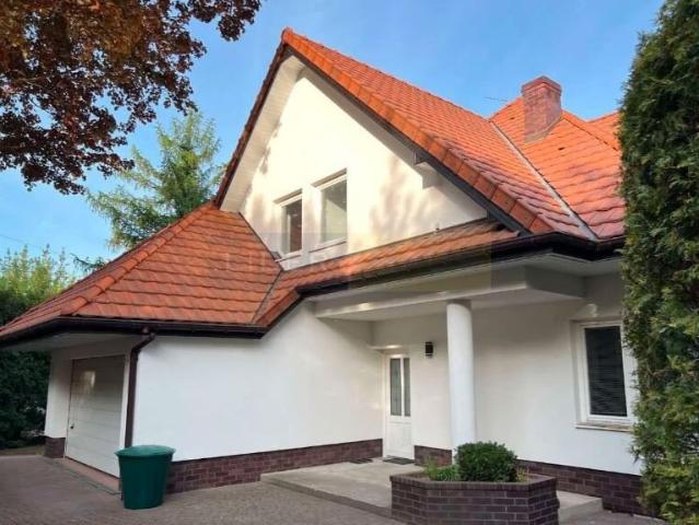 Dom, Łomianki, 281.00 m², sprzedam dom