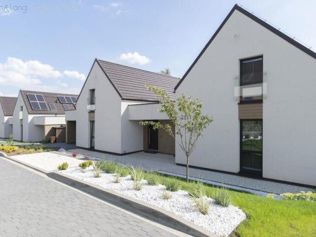 Dom, Libertów, Sportowców, 112.70 m², sprzedam dom