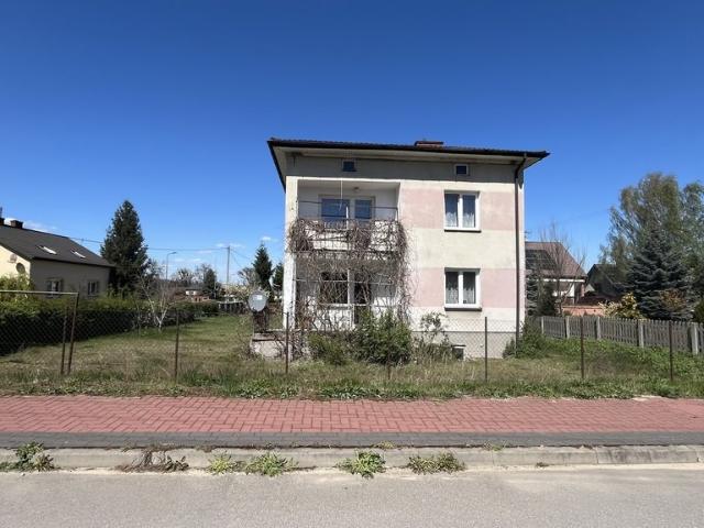 Dom murowany z balkonem, 120 m2, ogrodzona działka