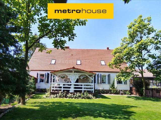 Dom, Nobliny, 135.80 m², sprzedam dom