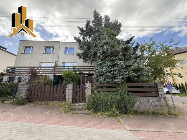 Dom na sprzedaż 4 pokoje Rumia, 200 m2, działka 400 m2
