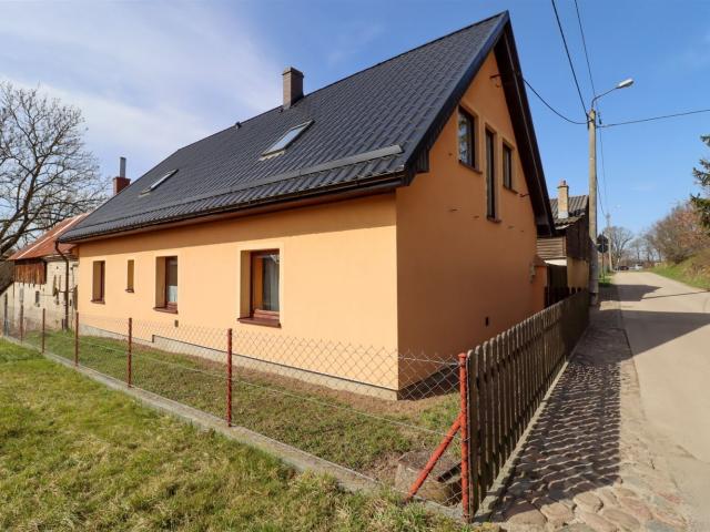 Dom na sprzedaż 4 pokoje słupski, 180 m2, działka 9000 m2