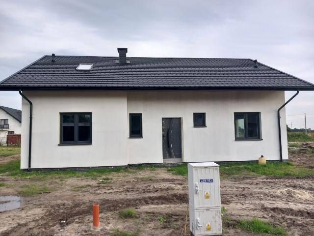 Dom na sprzedaż 4 pokoje Staszów, 101,70 m2, działka 980 m2