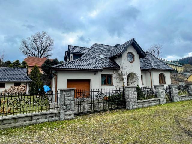 Dom na sprzedaż