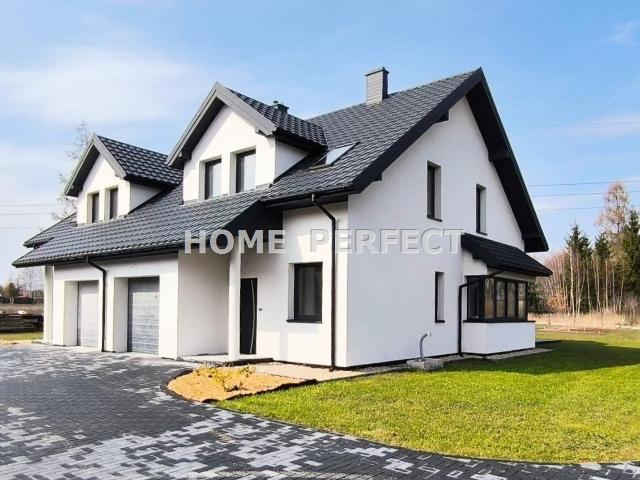 Dom na sprzedaż 5 pokoi Łopuszno, 202,32 m2, działka 1500 m2