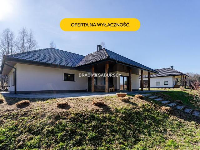 Dom na sprzedaż 5 pokoi bocheński, 207,70 m2, działka 13800 m2
