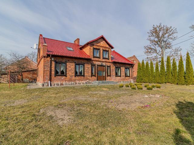 Dom na sprzedaż 5 pokoi gdański, 300 m2, działka 6800 m2