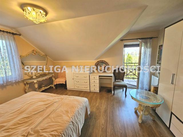Dom na sprzedaż 5 pokoi Gliwice, 183,74 m2, działka 490 m2
