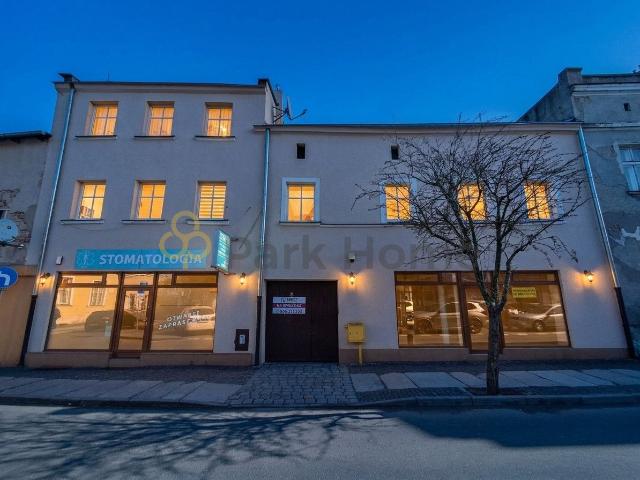 Dom na sprzedaż 5 pokoi Gniezno, 237 m2, działka 217 m2