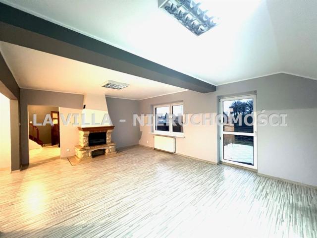 Dom na sprzedaż 5 pokoi Leszno, 180 m2, działka 590 m2