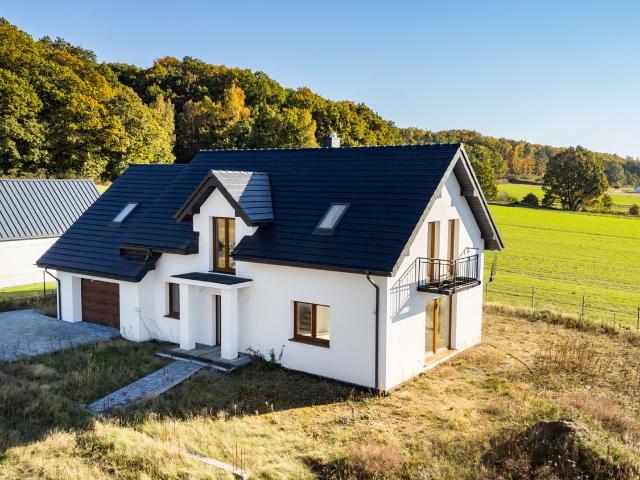 Dom na sprzedaż 5 pokoi pucki, 209 m2, działka 1100 m2