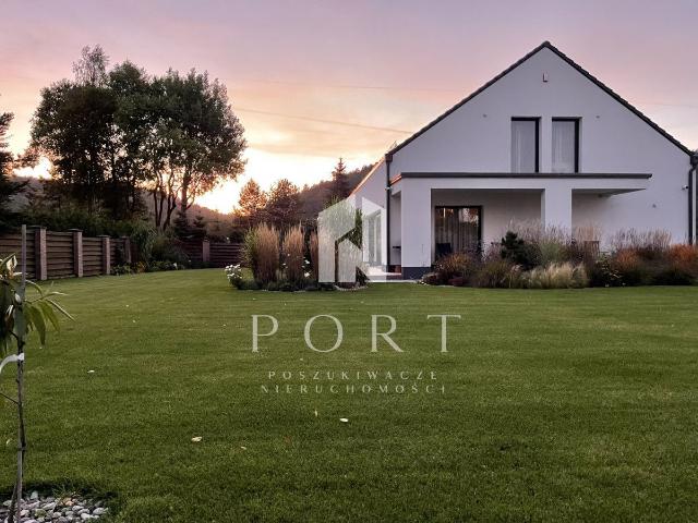 Dom na sprzedaż 5 pokoi Rumia, 320 m2, działka 1350 m2