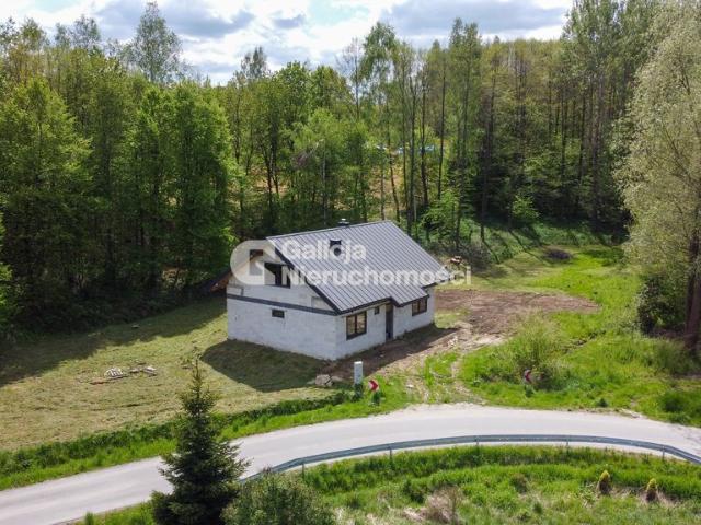 Dom na sprzedaż 5 pokoi rzeszowski, 152 m2, działka 2093 m2