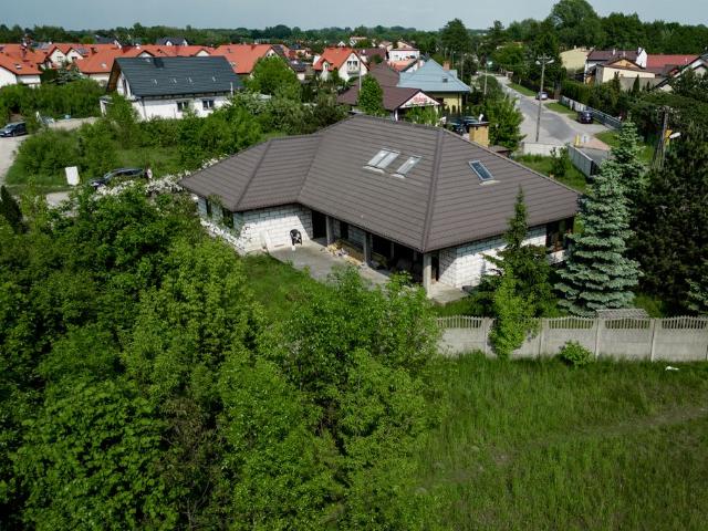 Dom na sprzedaż 5 pokoi Radom, 286 m2, działka 1450 m2