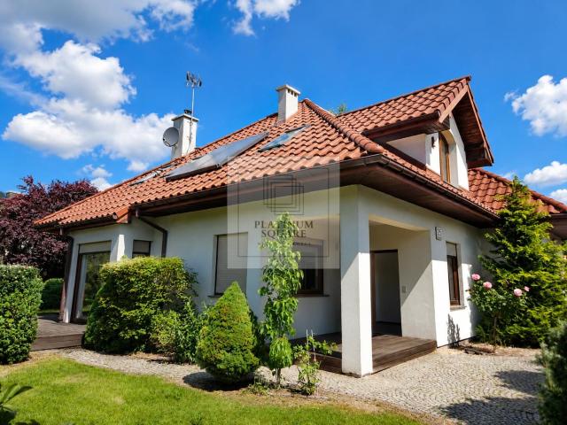 Dom na sprzedaż 5 pokoi wrocławski, 173 m2, działka 700 m2