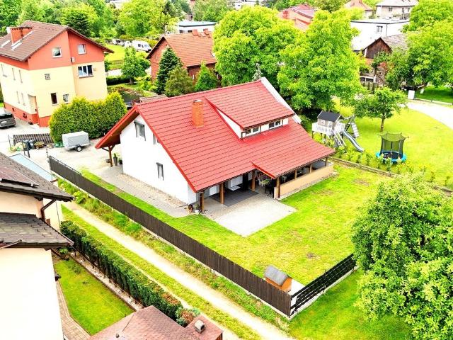 Dom na sprzedaż 6 pokoi Pszczyna, 146 m2, działka 7700 m2