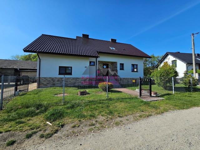 Dom na sprzedaż 6 pokoi Pszczyna, 273,26 m2, działka 1111 m2