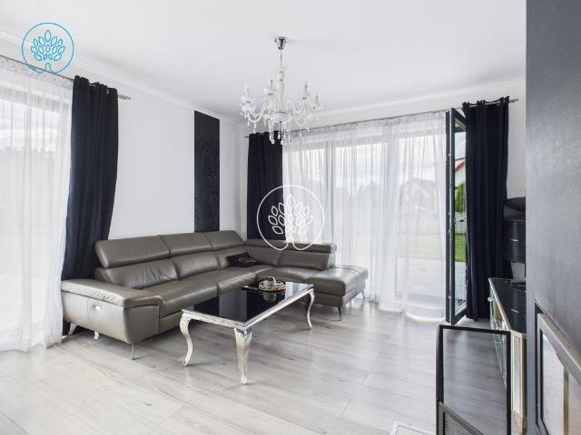 Dom na sprzedaż 6 pokoi toruński, 263,22 m2, działka 1724 m2