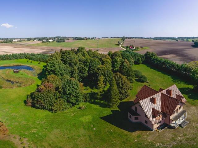 Dom na sprzedaż 6 pokoi węgorzewski, 600 m2, działka 3981 m2