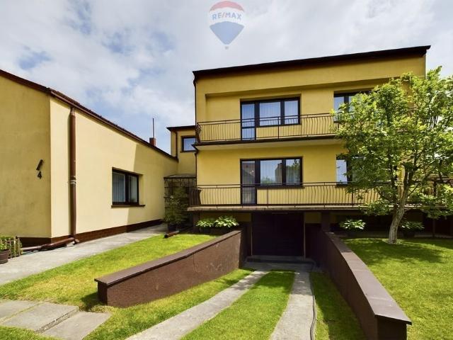 Dom na sprzedaż 6 pokoi Wieluń, 286 m2, działka 321 m2