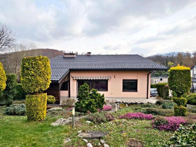 Dom na sprzedaż 6 pokoi cieszyński, 180 m2, działka 1152 m2
