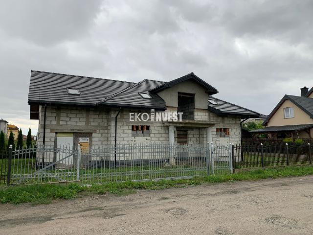 Dom na sprzedaż