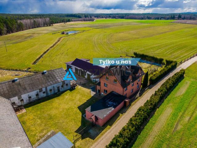 Dom na sprzedaż 7 pokoi kościerski, 543,67 m2, działka 36147 m2