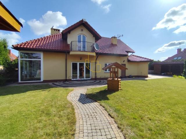 Dom na sprzedaż