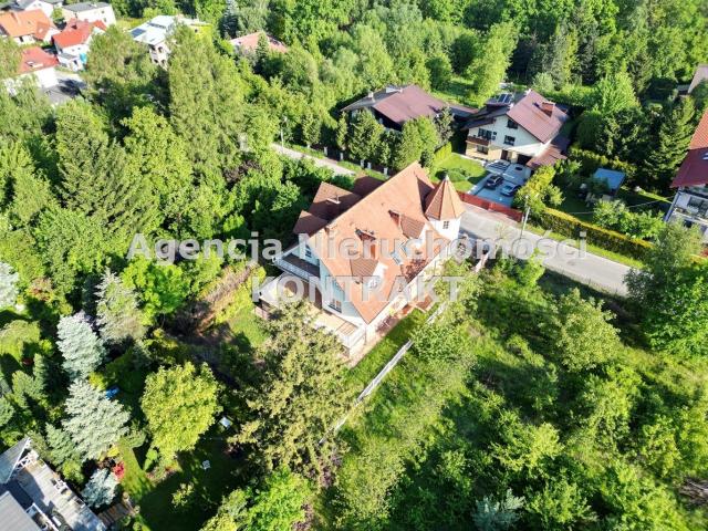 Dom na sprzedaż 8 pokoi Bielsko Biała, 540 m2, działka 732 m2