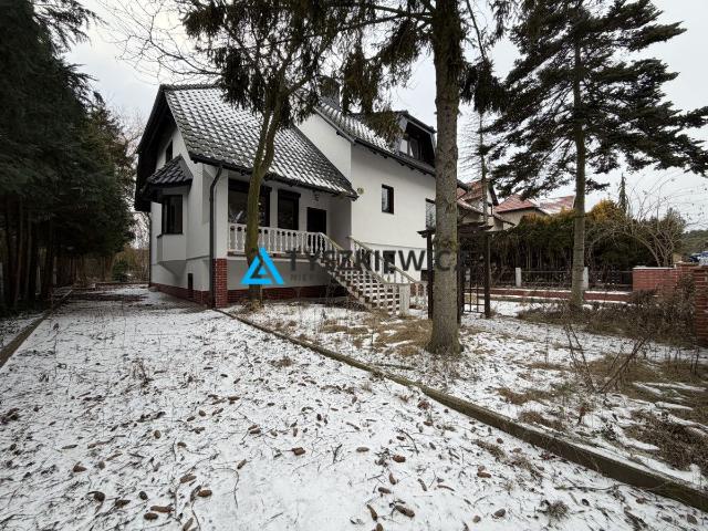 Dom na sprzedaż 8 pokoi gdański, 360 m2, działka 1670 m2