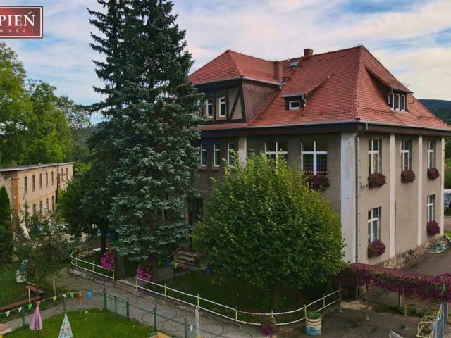 Dom na sprzedaż