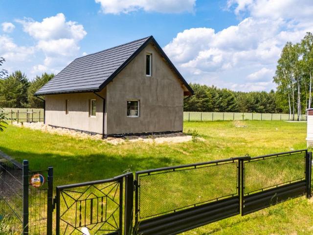 Dom na sprzedaż 1 pokój piotrkowski, 70 m2, działka 1634 m2