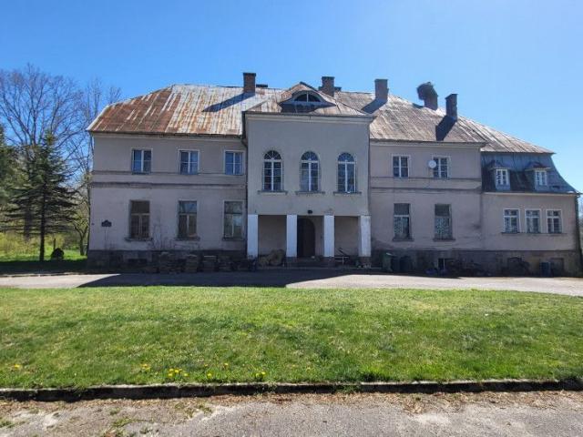 Dom na sprzedaż 22 pokoi bytowski, 1311 m2, działka 18263 m2
