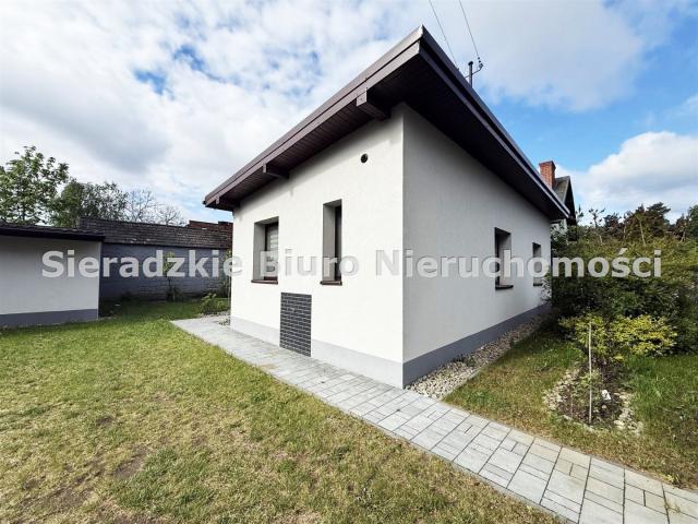 Dom na sprzedaż 2 pokoje sieradzki, 56,18 m2, działka 400 m2