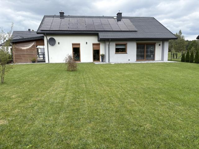 Dom na sprzedaż 3 pokoje kielecki, 106 m2, działka 900 m2
