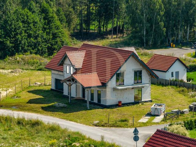 Dom na sprzedaż, Akacjowa