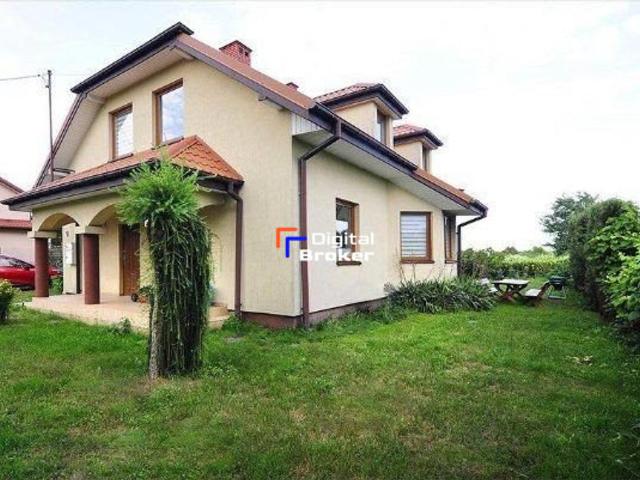 Dom na sprzedaż, Folwarczna
