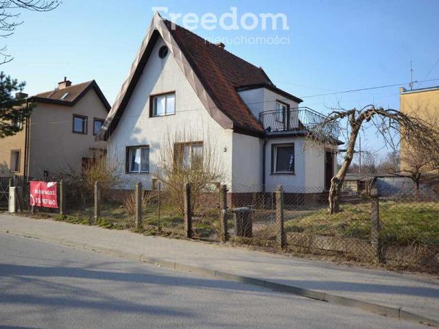Dom na sprzedaż, Kolejowa